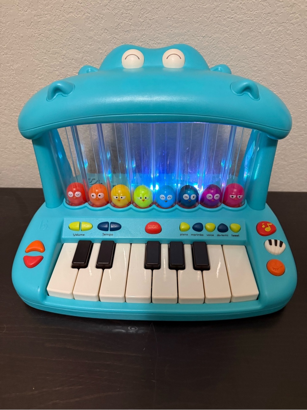 B. toys Hippo Piano